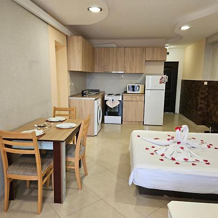 וארנה Paralax Hotel מראה חיצוני תמונה