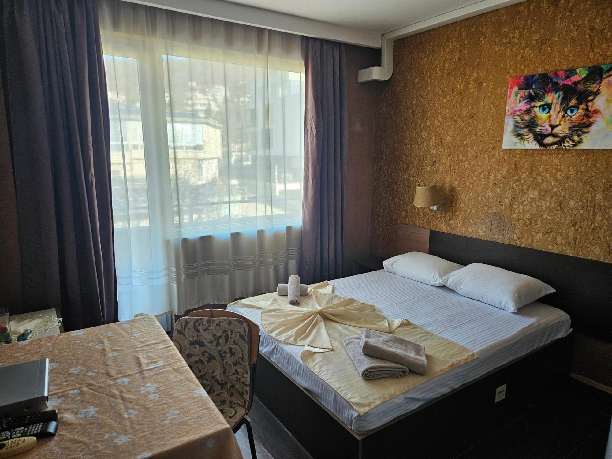 וארנה Paralax Hotel מראה חיצוני תמונה