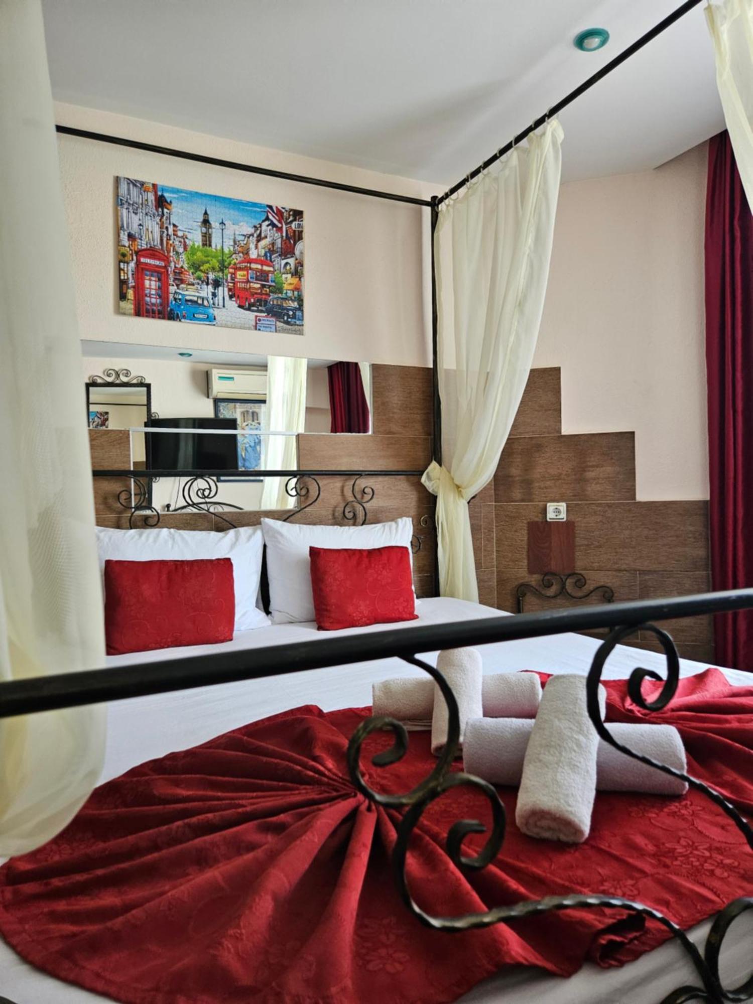 וארנה Paralax Hotel מראה חיצוני תמונה